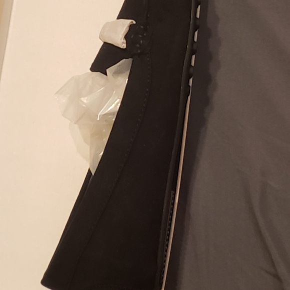 Shoes - Picture 5 of 6